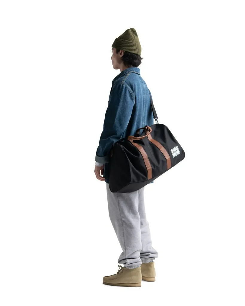 Novel duffle online